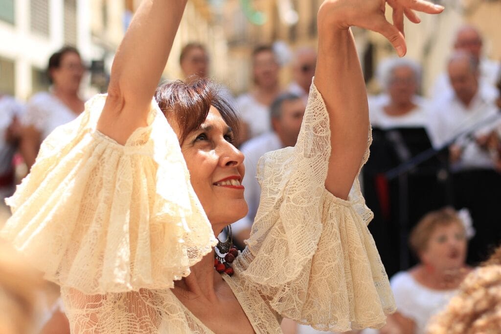 Traditional gypsy dancing performance in the streets of Granada for international students