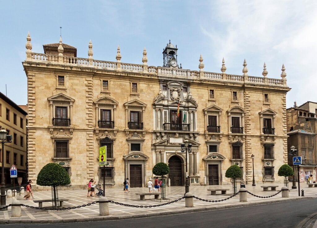 Group of international students walking and making friends in the streets of Granada